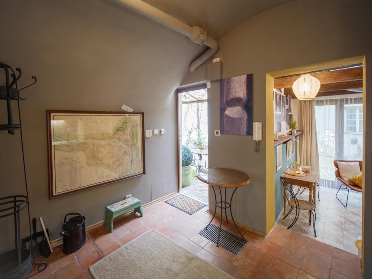 Romantic Nest Under Prague Castle 外观 照片